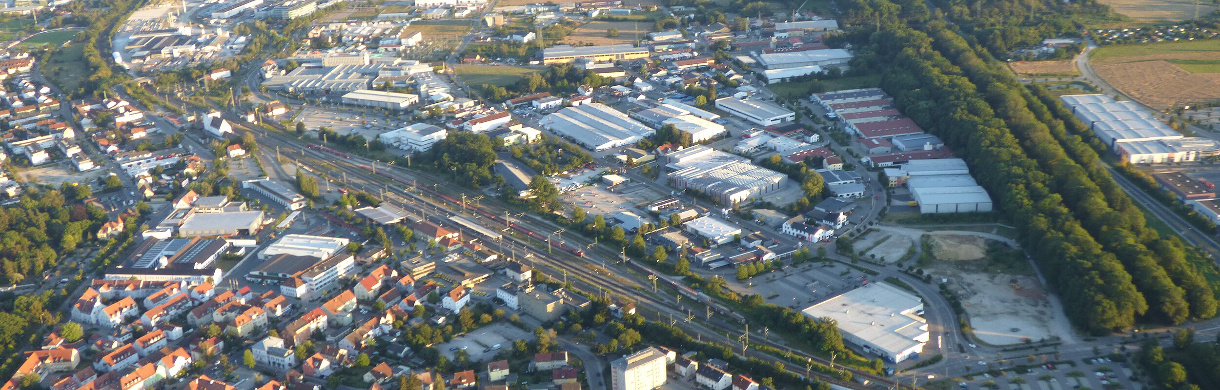 Luftaufnahme vom Bahnhof Neumarkt