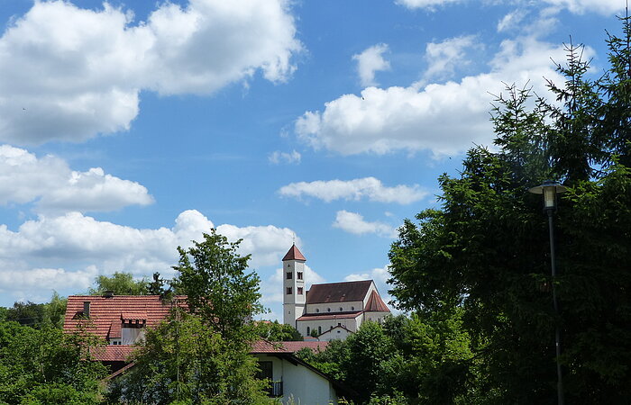 Blick auf St. Jakobus in Tagmersheim