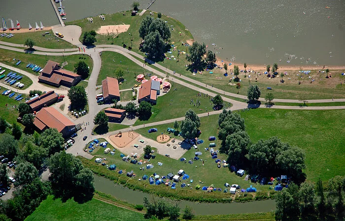 Der Zeltplatz Muhr am See befindet sich unmittelbar am Altmühlsee.
