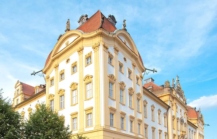 Ansicht auf das Deutschordenschloss in Ellingen.