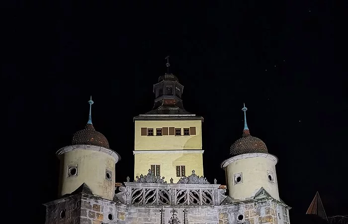 Ellinger Tor bei Nacht