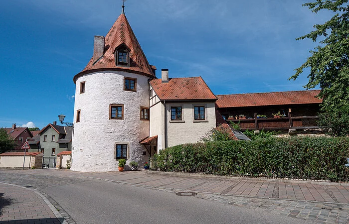 Scheibleinsturm mit Schanzmauer