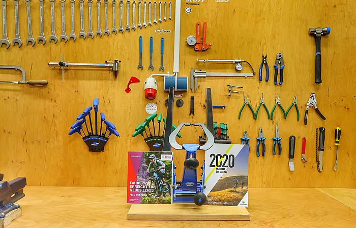 Auf dem Bild sieht man die Werkbank der S2 Radlwerkstatt.