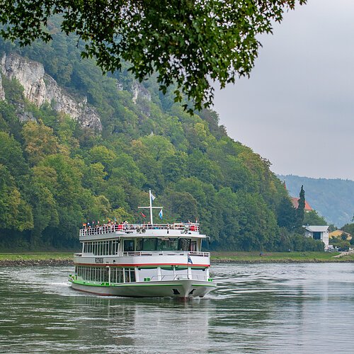 Personenschifffahrt auf dem Main-Donau-Kanal