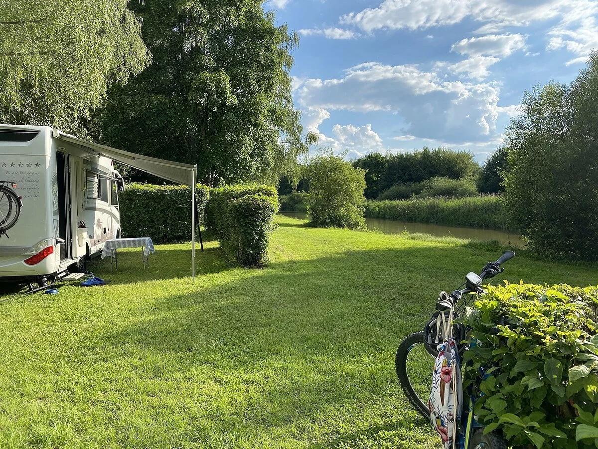 dachzelt für pkw Dachzelt Family 1-4 Personen überdachter Eingang viel Platz main image 0