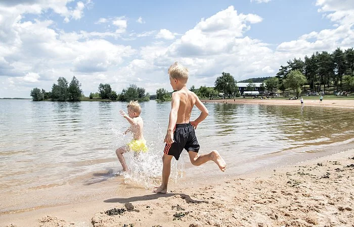 Kind Strand Brombachsee