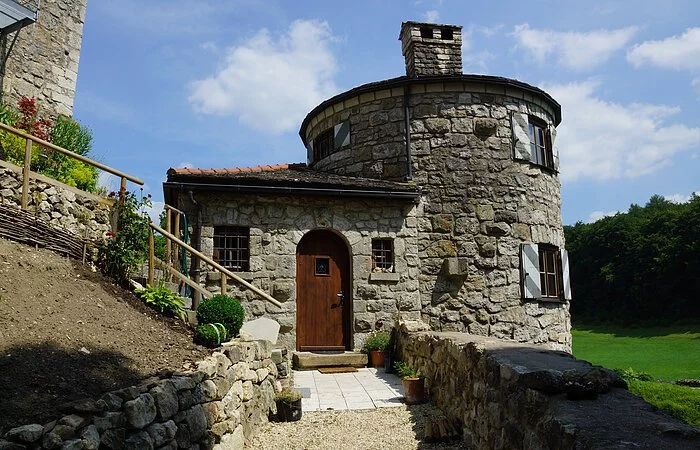 Amalienturm Mörnsheim_Westansicht