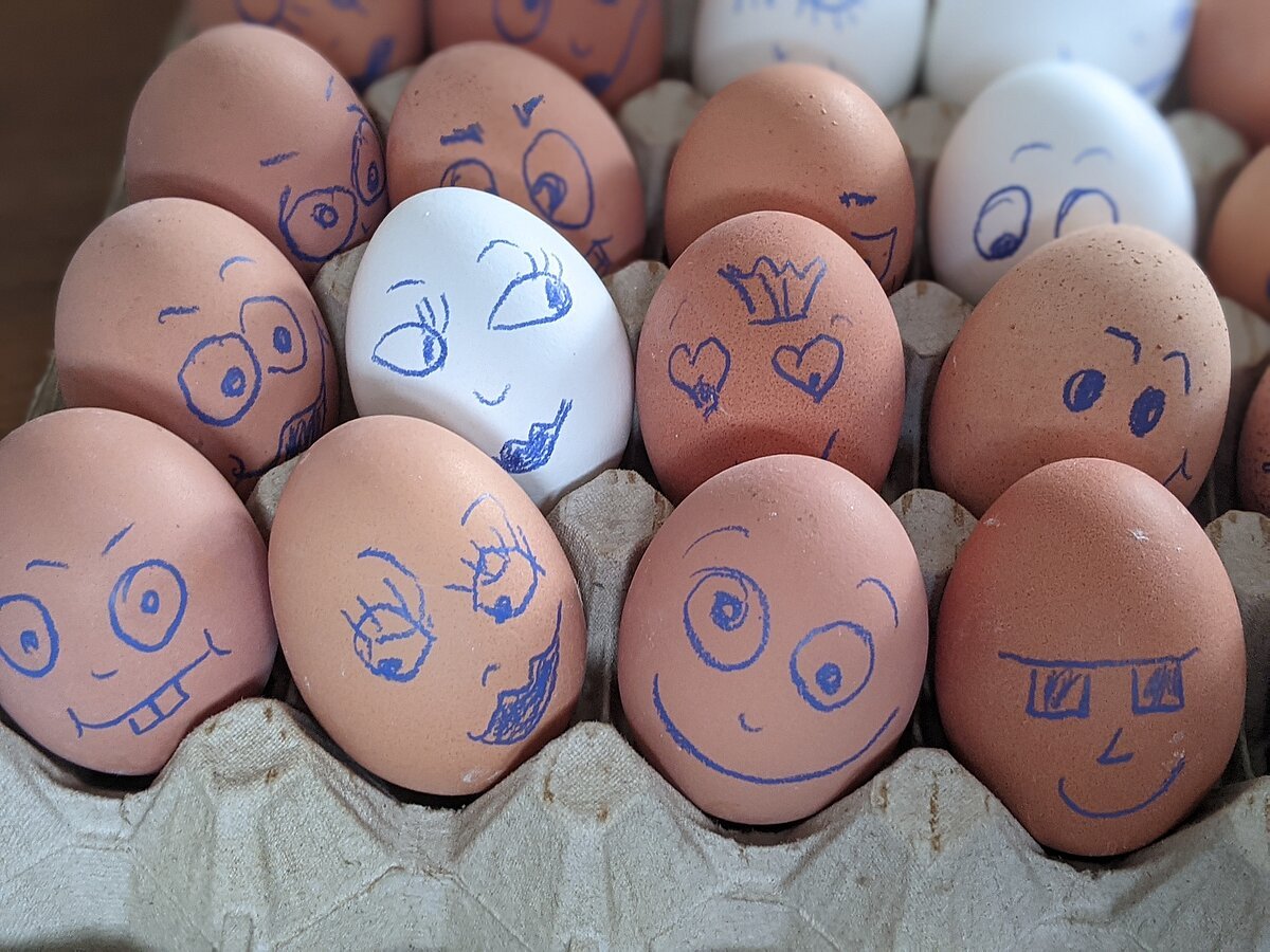 bemalte Eier für die Muttertags-Brunch-Tüte vom Kräutertreff