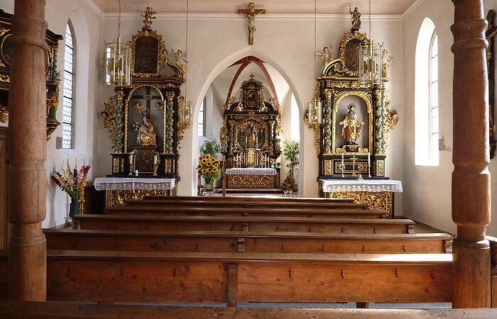 Kath. Spitalkirche Maria Geburt von innen