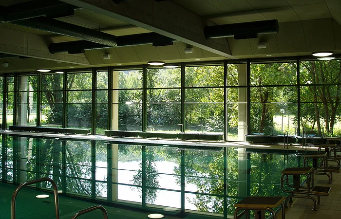 Hallenbad Schottenau Innenansicht
