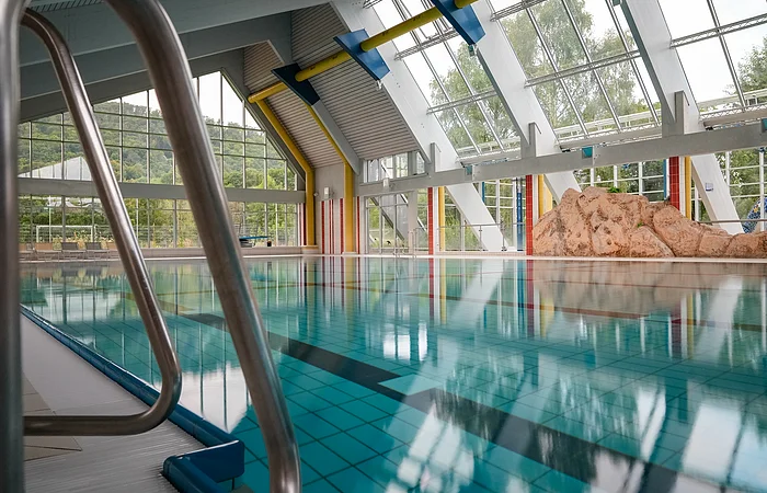 Innenbereich des Gredinger Hallenbades