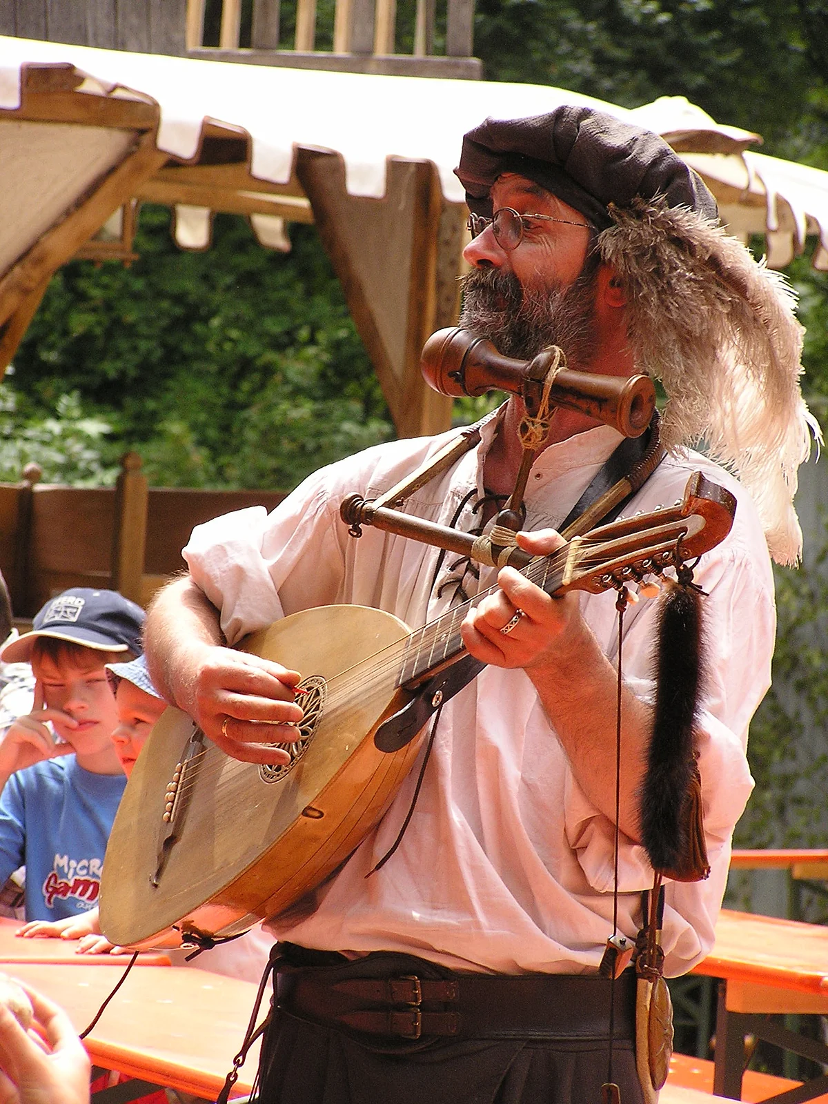 Mittelalterliche Unterhaltung am Historischen Burgfest Mittelalterliche Unterhaltung am Historischen Burgfest
