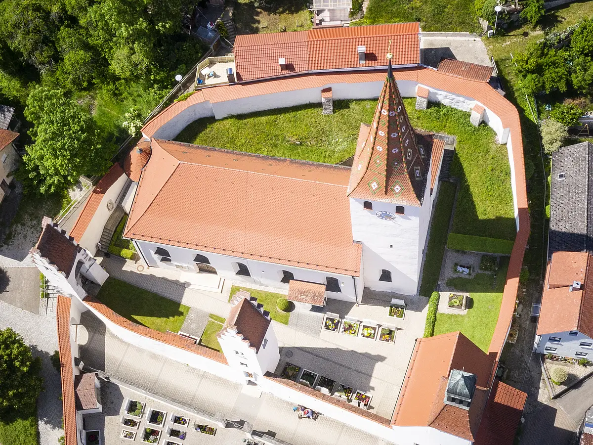 Kirchenburg in Kinding