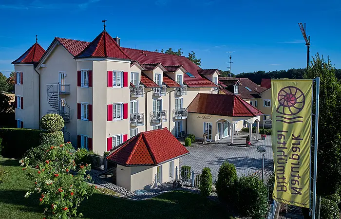 Das Landhotel Zur Jurahöhe von der Außenansicht.