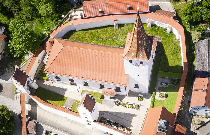 Kirchenburg in Kinding