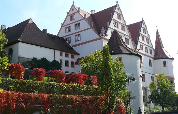auf das Schloss Ratibor in Roth.