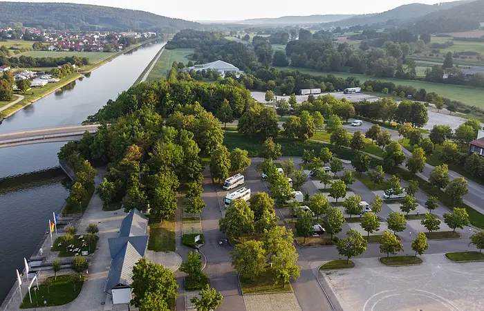 Wohnmobilstellplatz an der Schiffsanlegestelle