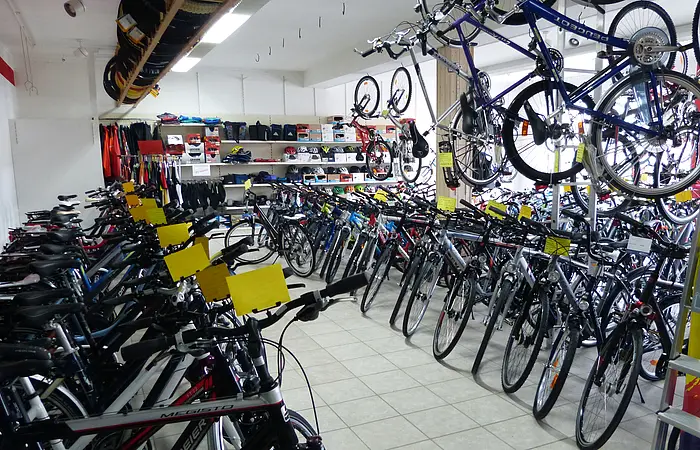 Die Fahrräder im Fahrrad Meyr