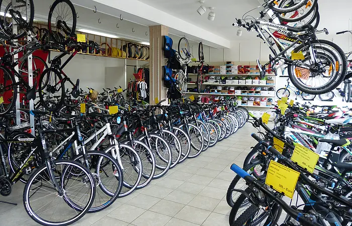 Die Fahrräder im Fahrrad Meyr