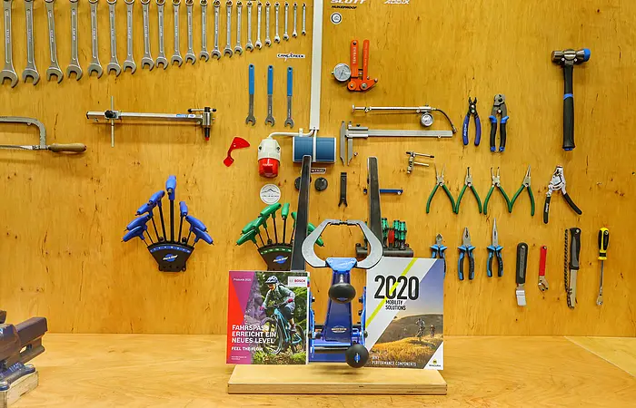 Auf dem Bild sieht man die Werkbank der S2 Radlwerkstatt.