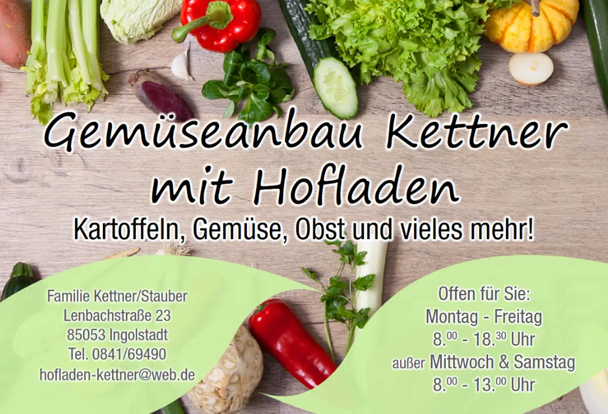 Tafel mit Öffnungszeiten Hofladen