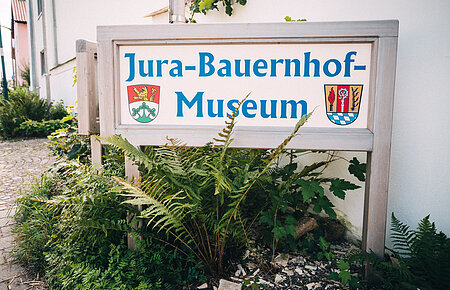schild-jura-bauernhof-museum.jpg