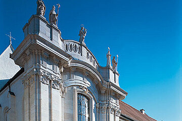 barocke Westfassade von Gabriel de Gabrieli